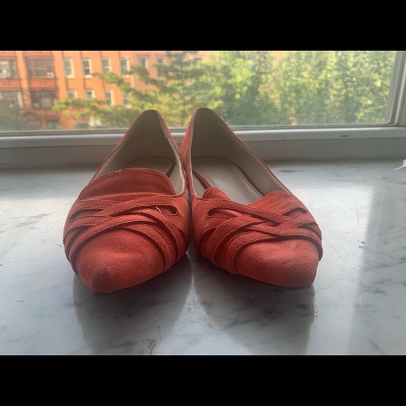 Cole Haan Women’s coral suede pointy flat - Picture 5 of 9